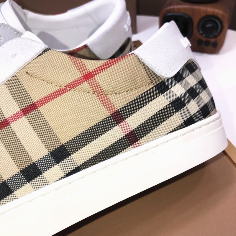 Burberry Sneakers